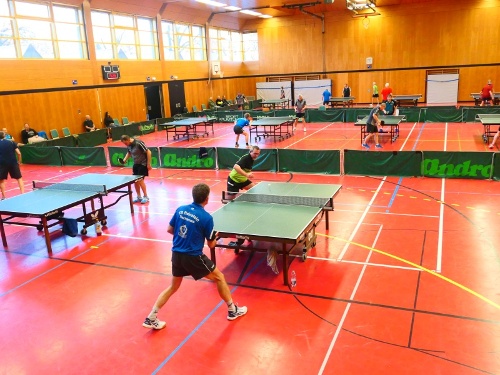 https://www.tischtennis-vfl-waiblingen.de/content/igal/p1040559_k-7IYVDJ-L-836.jpg